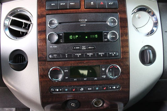 Part No. 9L1T-18C815-JB. 2009 Ford Expedition AM FM 6 CD Stereo Radio w Bluetooth Upgrade Used