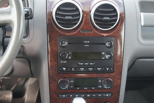 Part No. 6F9T-18C815-AB. 2006 Ford Freestyle AM FM 6 CD Player Radio w Bluetooth Upgrade Used